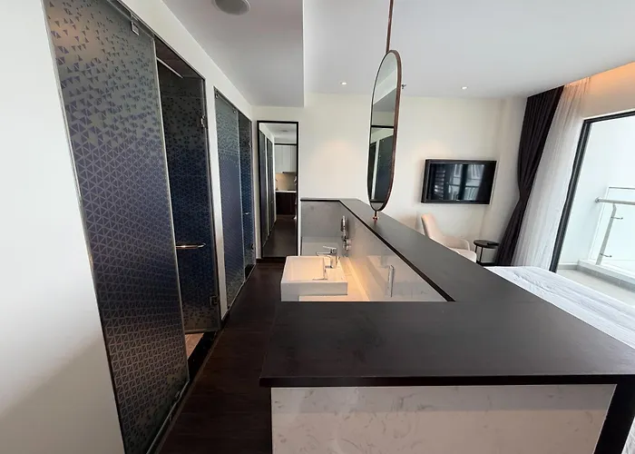 Sapphire Hon Gai - Apartment *